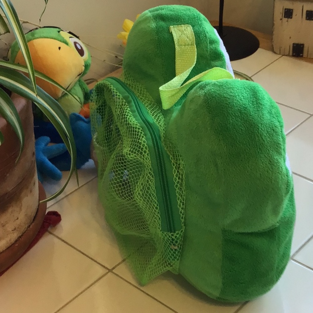 Cute Frog Pillow w/Zipper Mesh Pocket - Picture 2 of 6